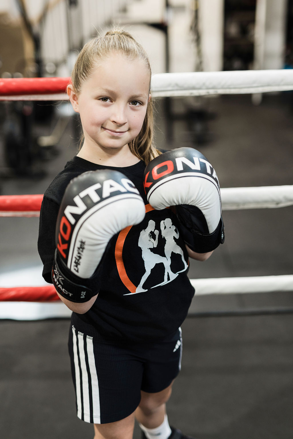 Jeune participant au programme Mini-boxeur